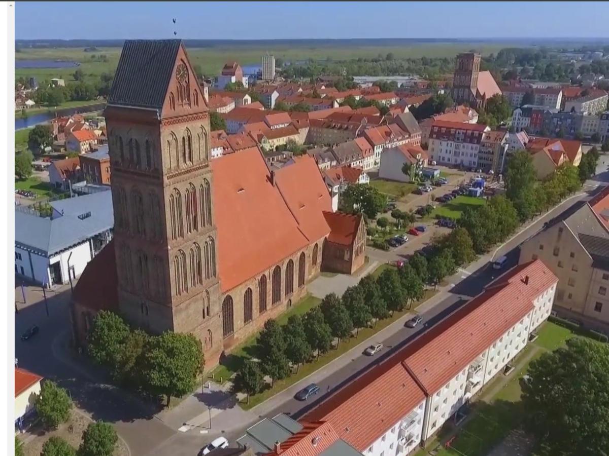Ferienwohnung Kastanienblick Oder Parkblick, Oder Unser Radlerzimmer! Ziethen  Ngoại thất bức ảnh